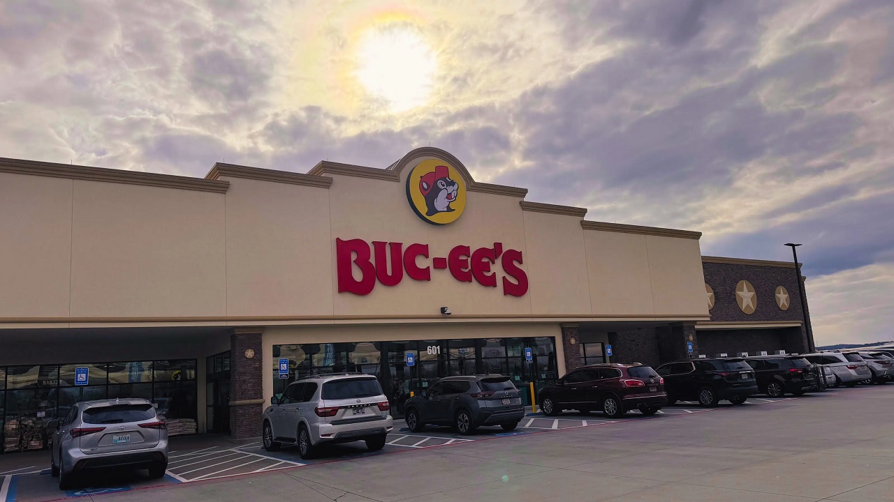 Buc-ee's Dinner Hour